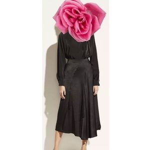 Vince skirt size 6 Black NEW WITH TAGS